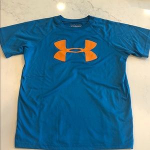 Boys under amour T-shirt